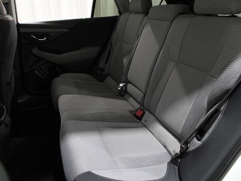 Used 2021 Subaru Outback Premium image 18