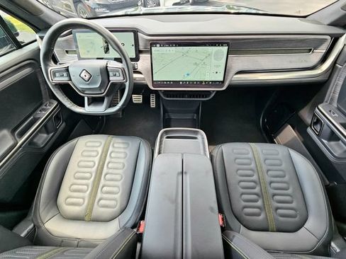 Used 2024 Rivian R1S Adventure AWD/4WD image 30