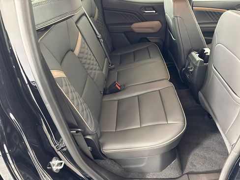 New 2026 GMC Canyon Denali image 15