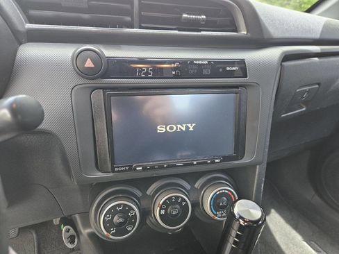 Used 2012 Scion tC FWD image 19