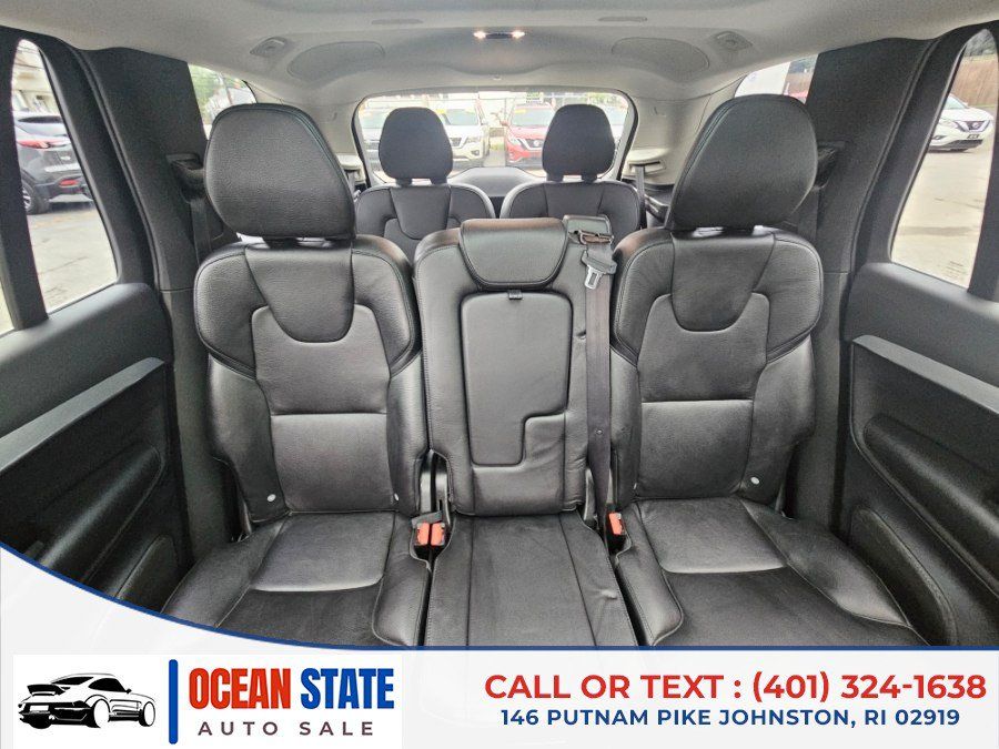 Used 2018 Volvo XC90 T5 Momentum w/ Convenience Package AWD/4WD image 16