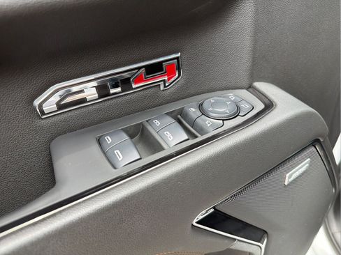 Used 2024 GMC Sierra 1500 AT4 w/ Technology Package AWD/4WD image 30