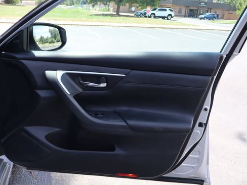 Used 2018 Nissan Altima 2.5 SL FWD image 26