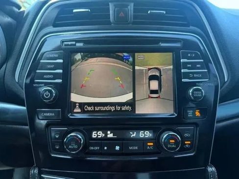 Used 2021 Nissan Maxima SR w/ Sport Mat Group FWD image 25