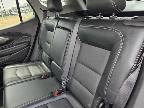 Used 2023 GMC Terrain SLT AWD/4WD image 10