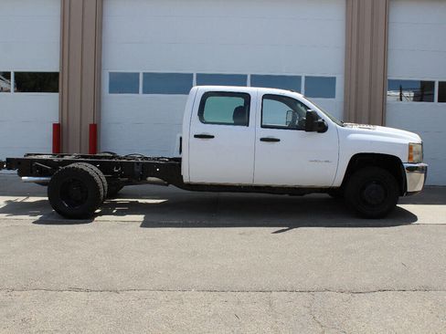 Used 2014 Chevrolet Silverado 3500 W/T w/ Skid Plate Package image 6