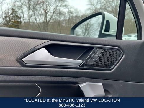 Certified 2023 Volkswagen Tiguan SE w/ Panoramic Sunroof Package image 33