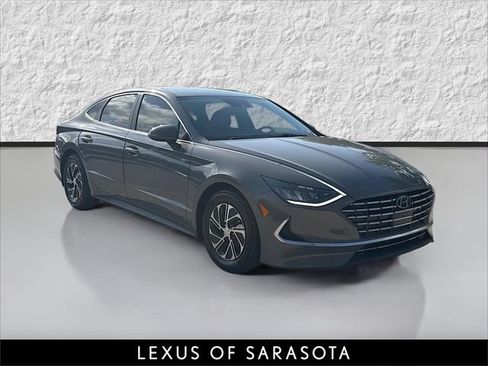 Used 2022 Hyundai Sonata Blue FWD image 1