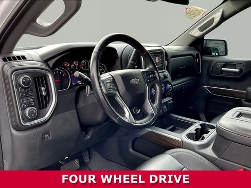 Used 2021 Chevrolet Silverado 1500 LT Trail Boss w/ Convenience Package II AWD/4WD image 15