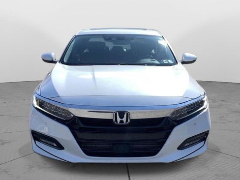 Used 2018 Honda Accord Touring image 8