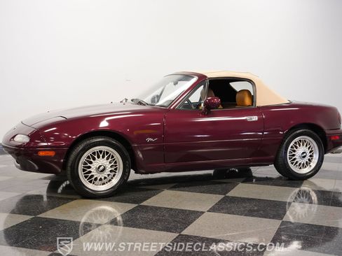 Used 1995 MAZDA MX-5 Miata M-Edition image 6