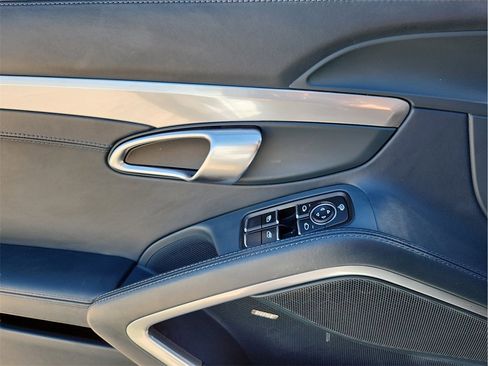 Used 2021 Porsche 718 Cayman Base image 14