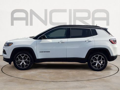 Used 2024 Jeep Compass Limited AWD/4WD image 9