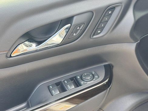 Used 2022 GMC Acadia AT4 w/ Technology Package AWD/4WD image 19