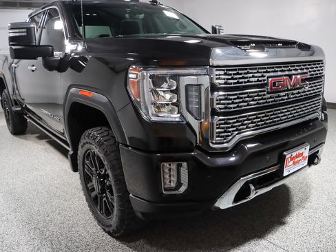 Used 2021 GMC Sierra 2500 Denali w/ Denali Ultimate Package AWD/4WD image 5