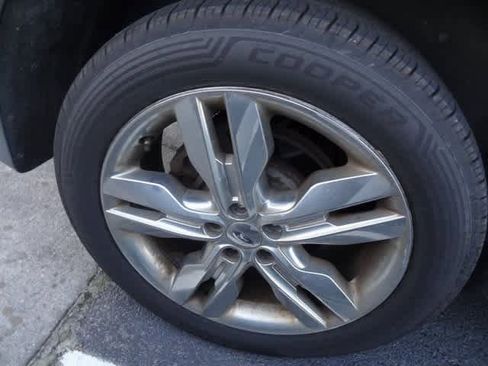 Used 2013 Ford Edge Limited image 17