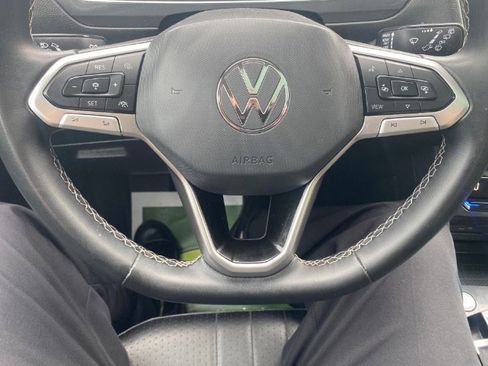 Used 2022 Volkswagen Tiguan SE FWD image 15