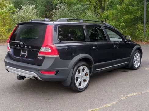 Used 2016 Volvo XC70 T5 Premier w/ Proximity Package image 4