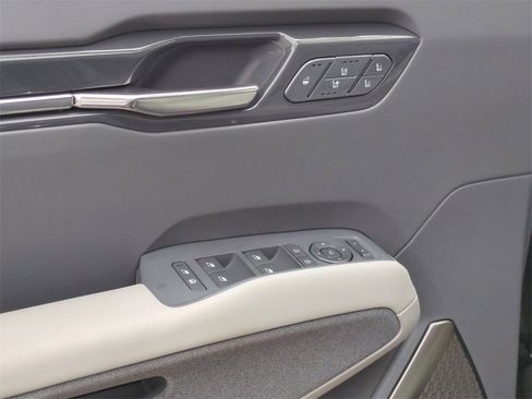 New 2026 Kia EV9 Land image 23