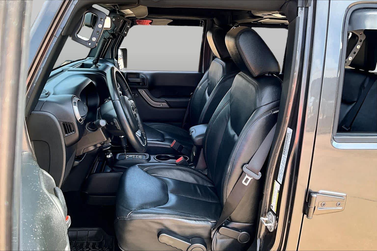 Used 2017 Jeep Wrangler Unlimited Sport AWD/4WD image 8