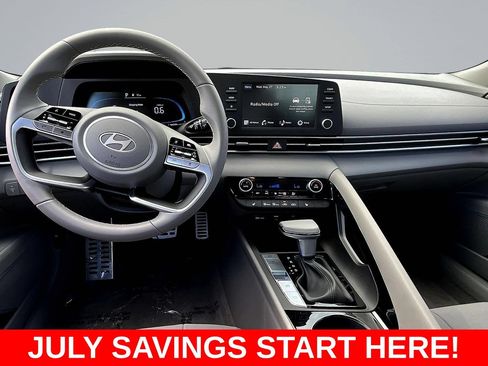 Used 2026 Hyundai Elantra SEL Sport Premium FWD image 8