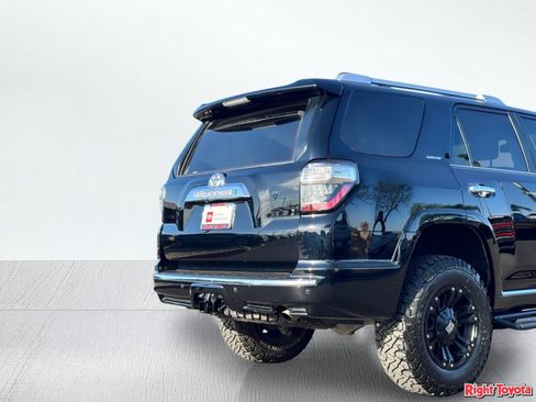Certified 2017 Toyota 4Runner Limited AWD/4WD image 12