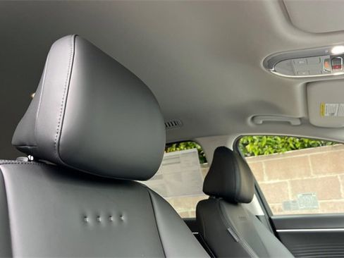 New 2026 Hyundai Ioniq 9 SEL image 18