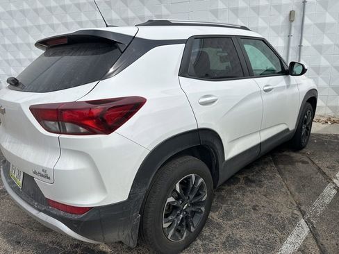 Used 2021 Chevrolet TrailBlazer LT w/ Convenience Package image 2