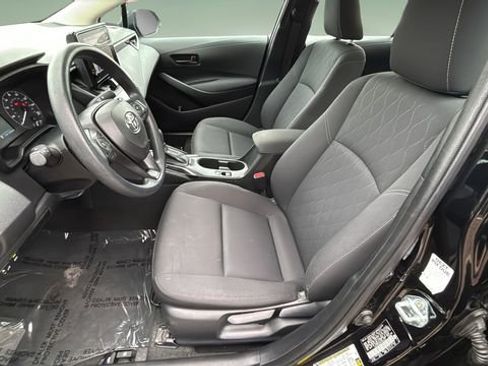 Used 2023 Toyota Corolla LE image 18