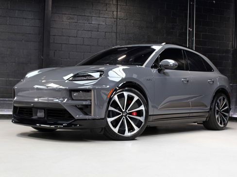 Used 2025 Porsche Macan Turbo Electric AWD/4WD image 96