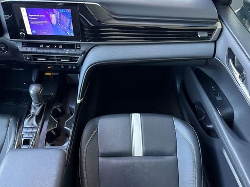 Certified 2025 Toyota Camry SE image 28