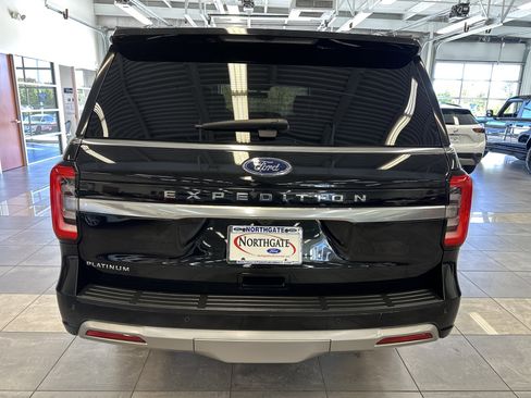 Certified 2022 Ford Expedition Platinum image 15