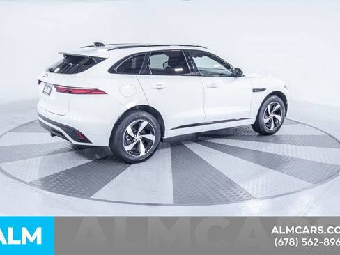 Used 2025 Jaguar F-PACE R-Dynamic S image 11