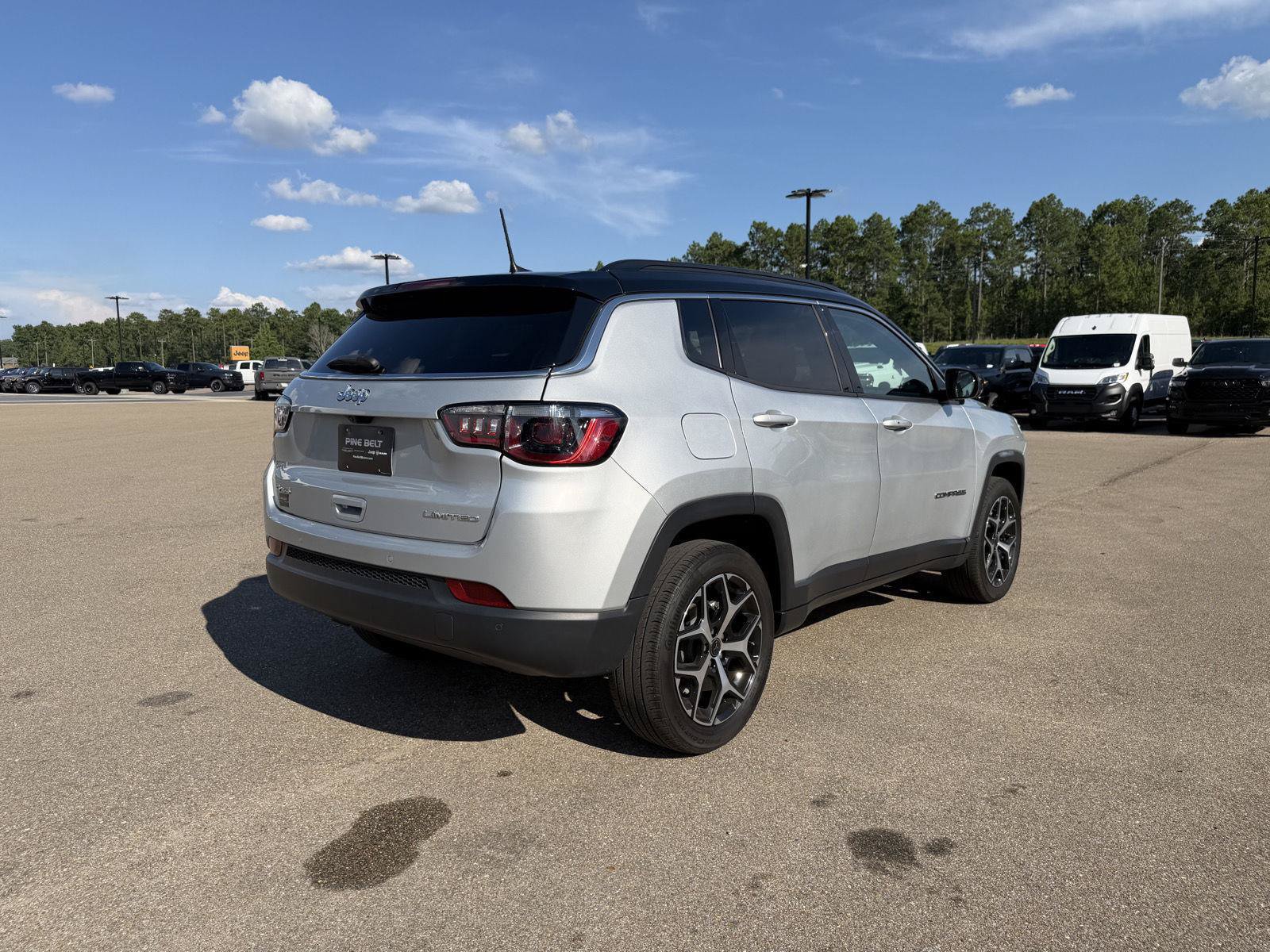 Certified 2025 Jeep Compass Limited AWD/4WD image 6