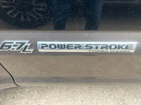 Used 2016 Ford F250 Lariat w/ Chrome Package image 20