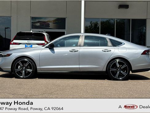 Used 2023 Honda Accord Sport image 1