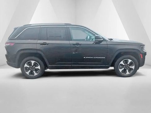 Used 2024 Jeep Grand Cherokee Limited 4xe AWD/4WD image 8
