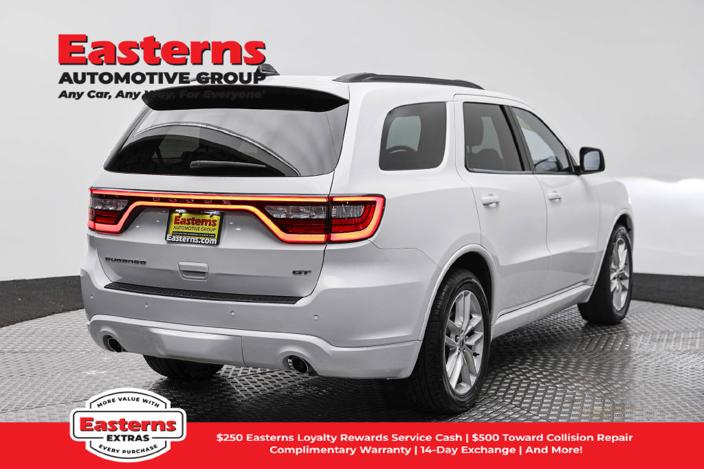 Used 2024 Dodge Durango GT RWD image 6