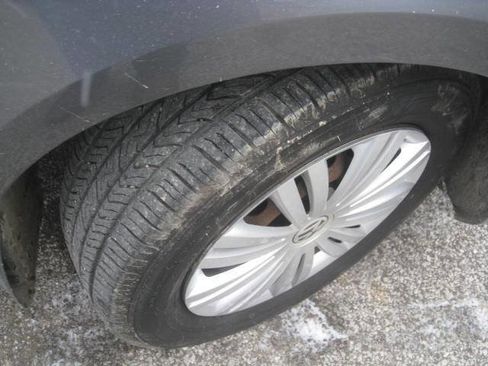 Used 2015 Volkswagen Passat 1.8T S image 22