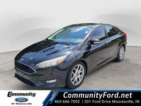 Used 2015 Ford Focus SE w/ Equipment Group 201A FWD image 1