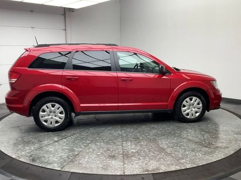 Used 2019 Dodge Journey SE image 33