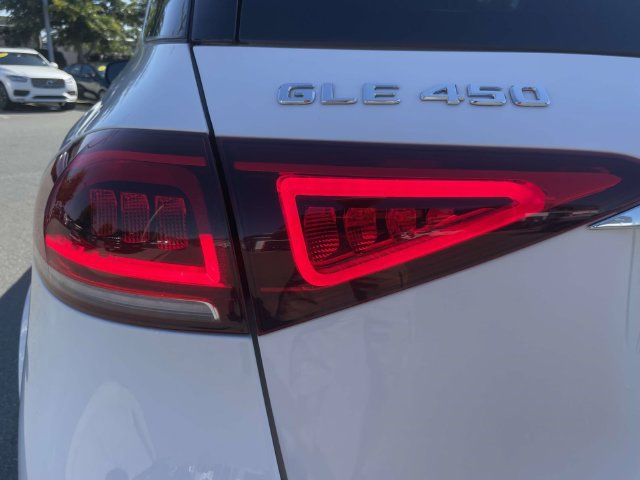 Used 2021 Mercedes-Benz GLE 450 4MATIC image 10