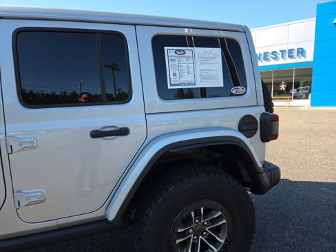 Used 2024 Jeep Wrangler Unlimited Rubicon 392 AWD/4WD image 40