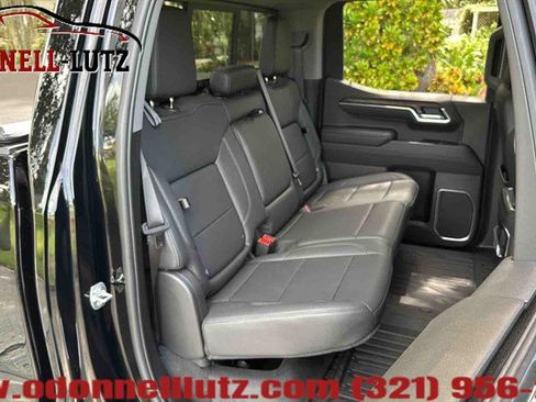 Used 2025 GMC Sierra 1500 SLT RWD image 11