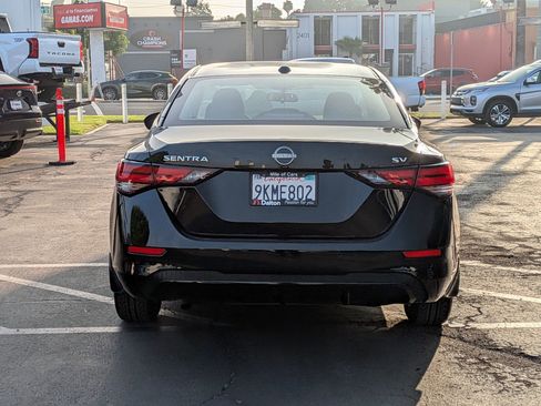 Used 2024 Nissan Sentra SV image 3