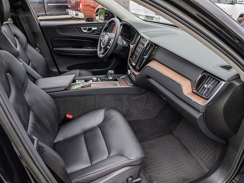 Used 2023 Volvo XC60 B5 Plus w/ Climate Package image 19