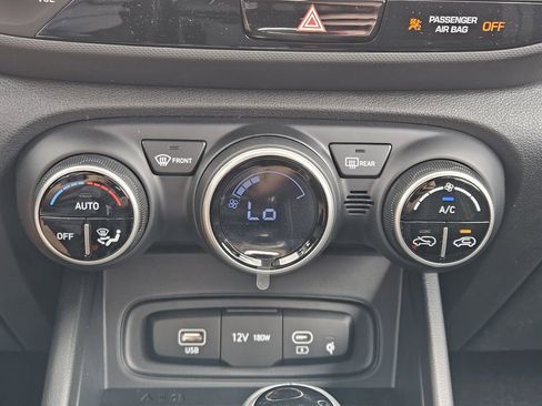 New 2026 Hyundai Venue SEL FWD image 18