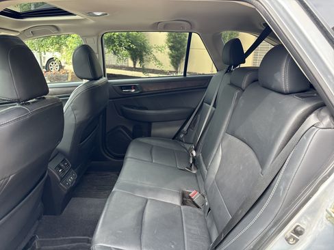 Used 2019 Subaru Outback 2.5i Limited AWD/4WD image 31