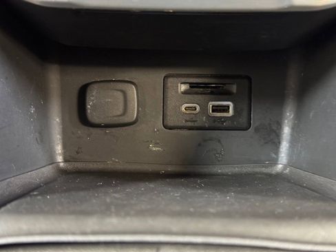 Used 2021 GMC Acadia SLT FWD image 39