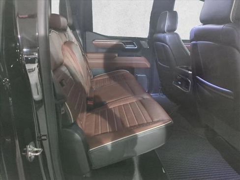 Used 2025 GMC Sierra 1500 Denali Ultimate image 28